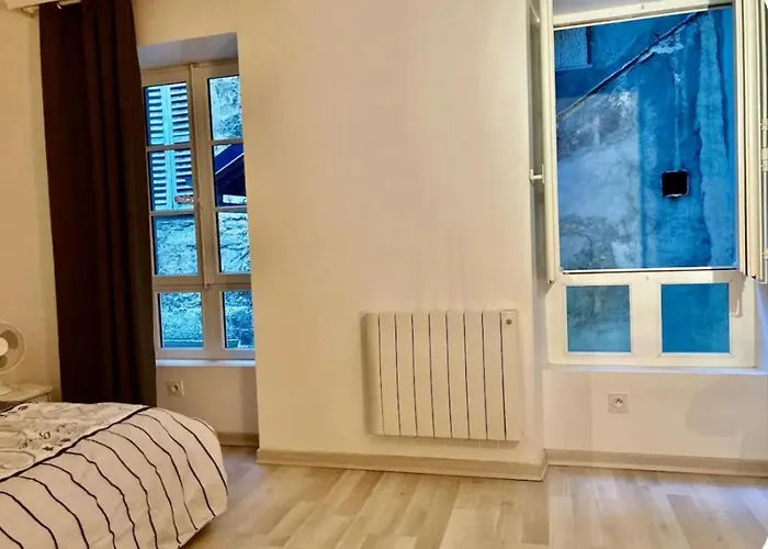 Apartment Night Light Partage *